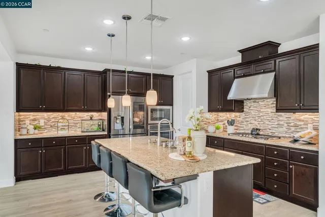 $1,350,000 | 1553-1553 South Perkins Place, Mountain House, CA 95391