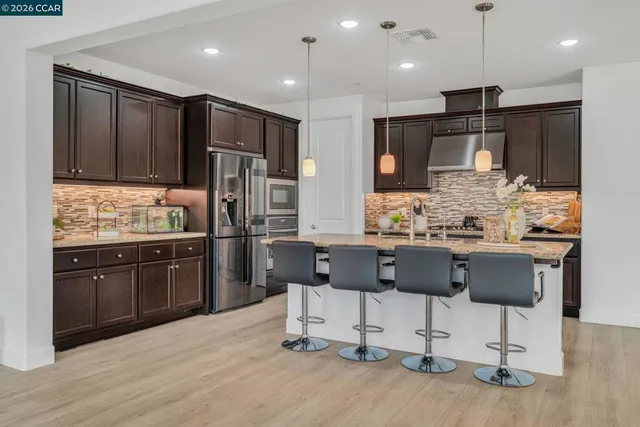 $1,350,000 | 1553-1553 South Perkins Place, Mountain House, CA 95391