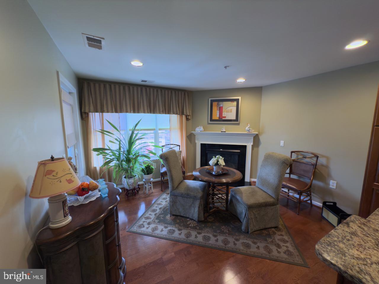 12251 Roundwood Road, Unit 601 Lutherville-Timonium, MD 21093 - Photo 20 of 41 Family room view 2