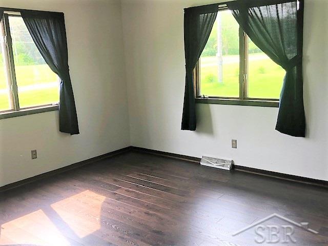 5827 West Caro Road Vassar, MI 48768 - Photo 4 of 13 31362845-3.JPG