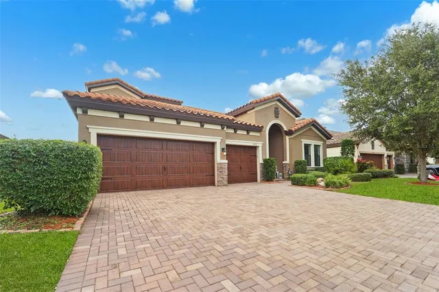 $899,900 | 12718 Burns Drive, Odessa, FL 33556