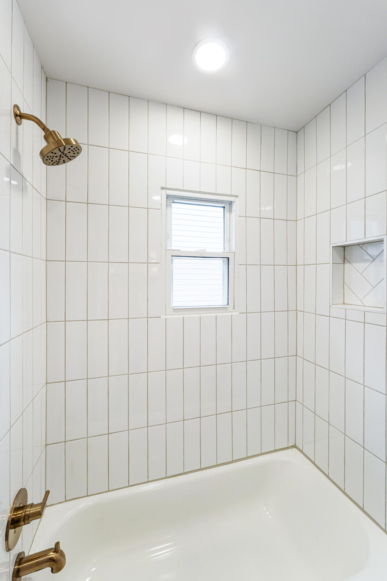 7043 Toepfer Road Warren, MI 48091 - Photo 17 of 50 Photo Oct 23 2025, 2 32 05 PM