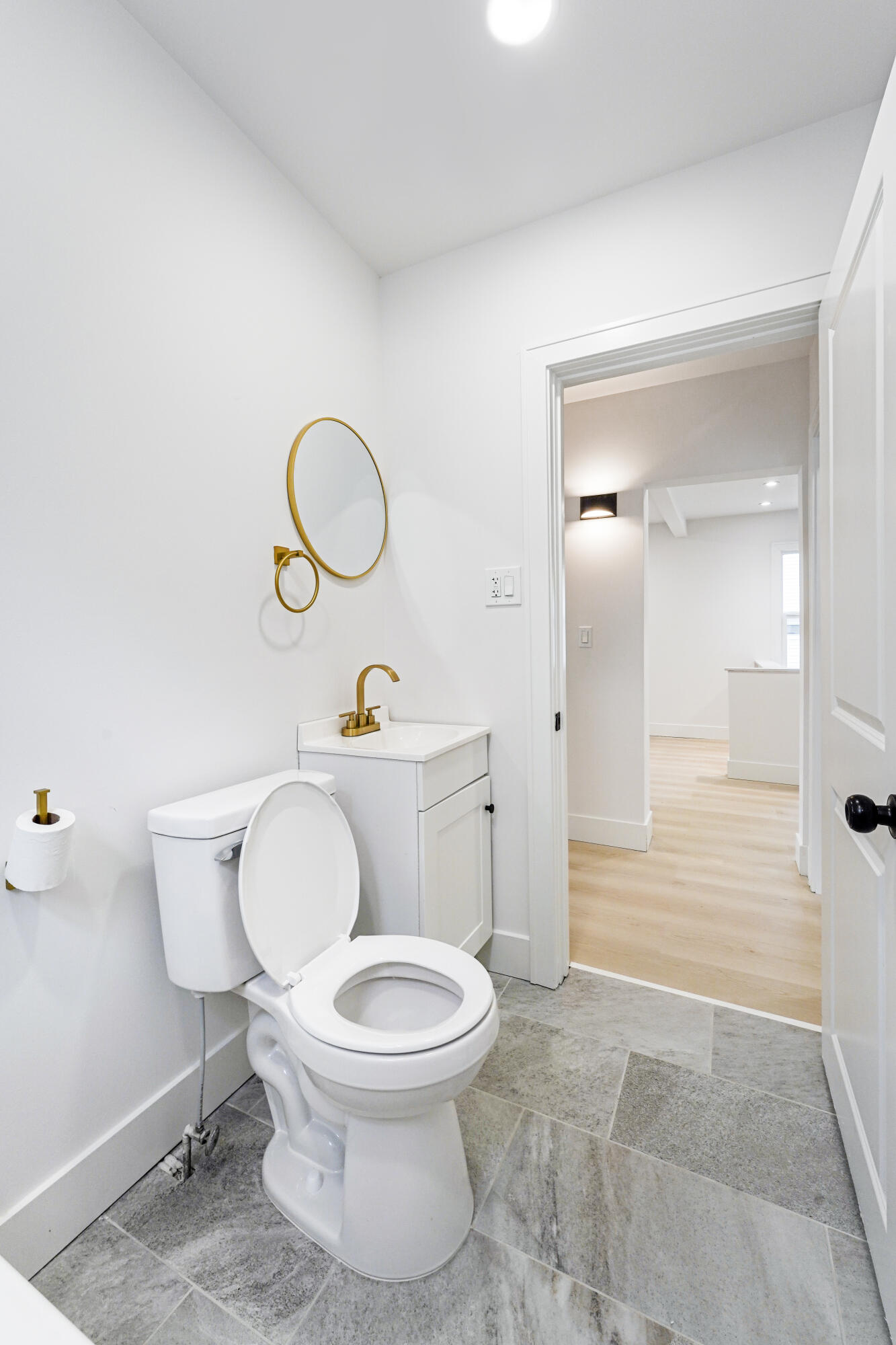 7043 Toepfer Road Warren, MI 48091 - Photo 18 of 50 Photo Oct 23 2025, 2 32 21 PM