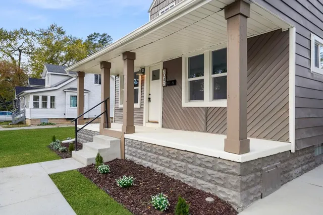 $159,900 | 7043 Toepfer Road, Warren, MI 48091