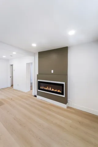 $159,900 | 7043 Toepfer Road, Warren, MI 48091