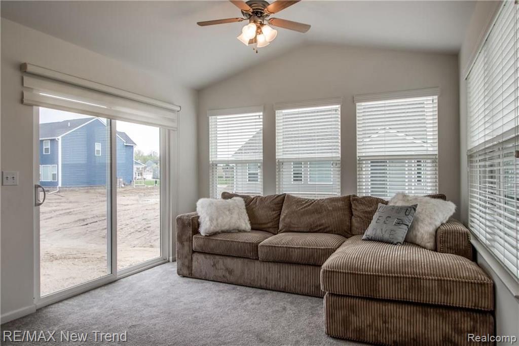 3115 Curtis Road Wixom, MI 48393 - Photo 25 of 44