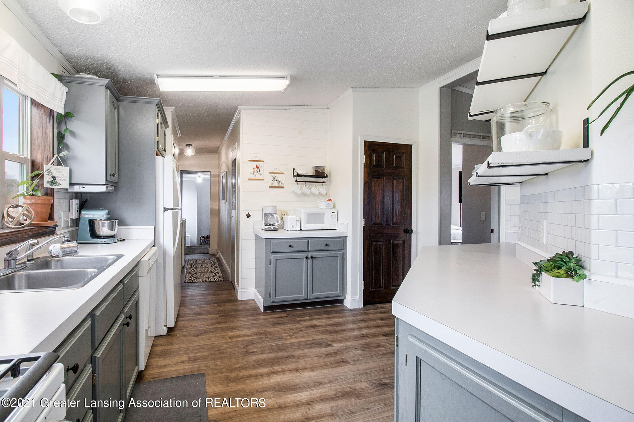 10898 Peake Road Portland, MI 48875 - Photo 10 of 28 8
