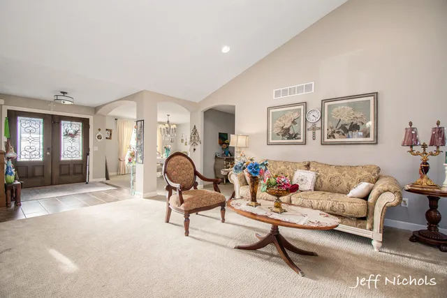 $795,000 | 3111 Sandy Drive Southwest, Wyoming, MI 49418