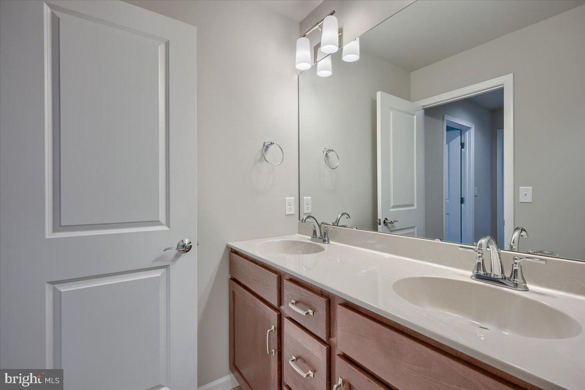 639 Radio Road Elizabethtown, PA 17022 - Photo 25 of 32 Gallery Image 25