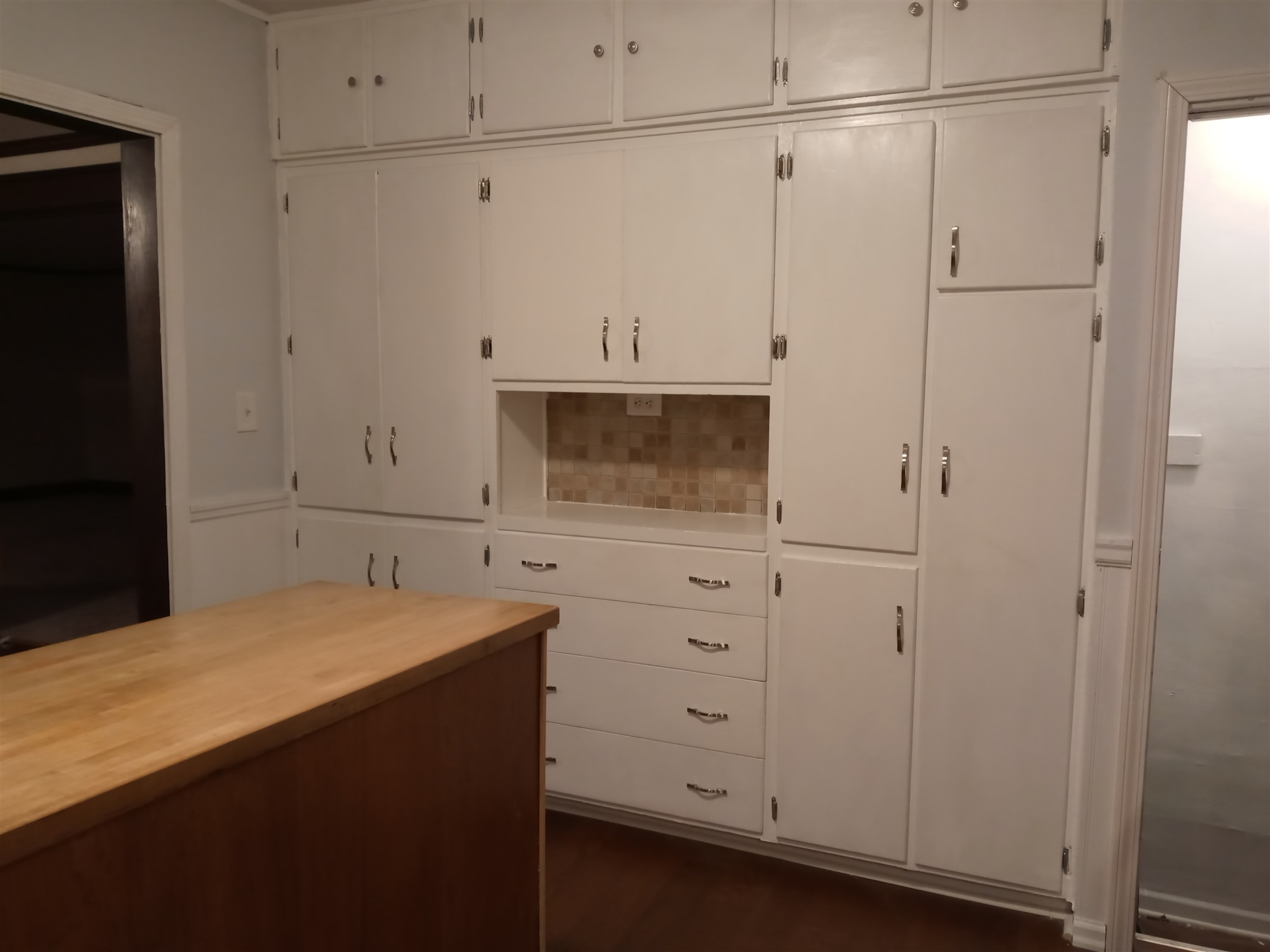 529 East Main Street Butler, IN 46721 - Photo 3 of 19