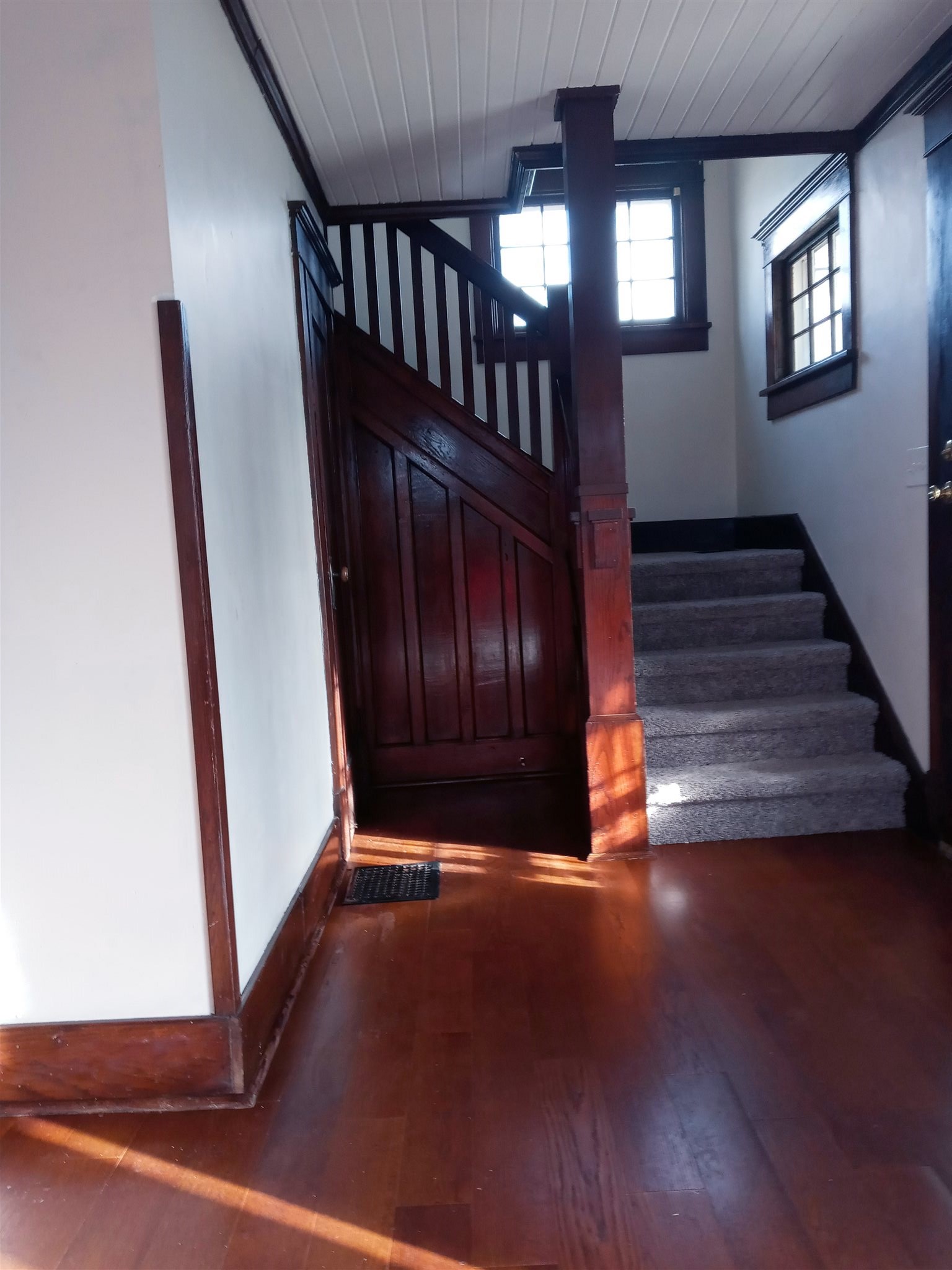 529 East Main Street Butler, IN 46721 - Photo 5 of 19