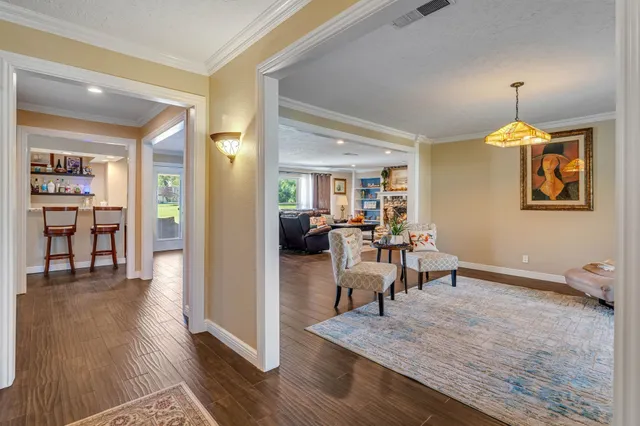 a view of a livingroom and dining room