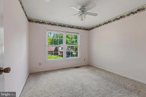 $900,000 | 7207 Neaptide Lane, Burke, VA 22015
