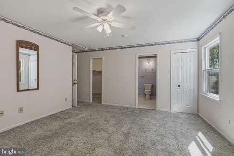 $900,000 | 7207 Neaptide Lane, Burke, VA 22015