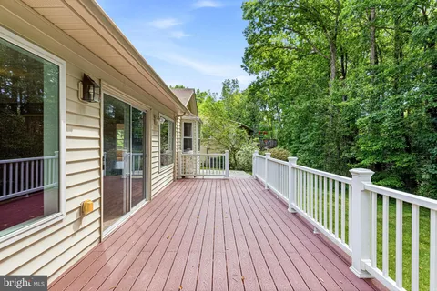 $900,000 | 7207 Neaptide Lane, Burke, VA 22015