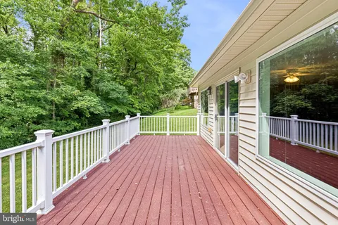 $900,000 | 7207 Neaptide Lane, Burke, VA 22015