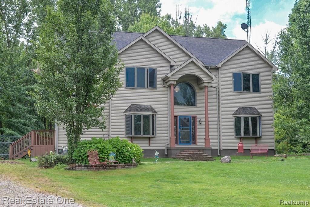 Welcome to 2812 Tozer, North Branch