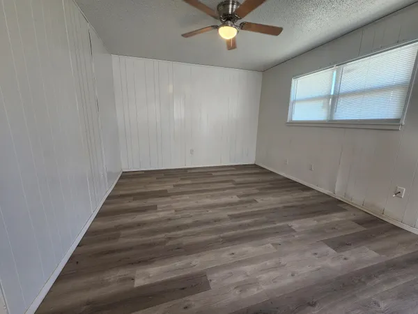 $550 | 609 38th Street, Unit B, Lubbock, TX 79404