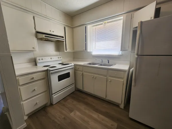 $550 | 609 38th Street, Unit B, Lubbock, TX 79404