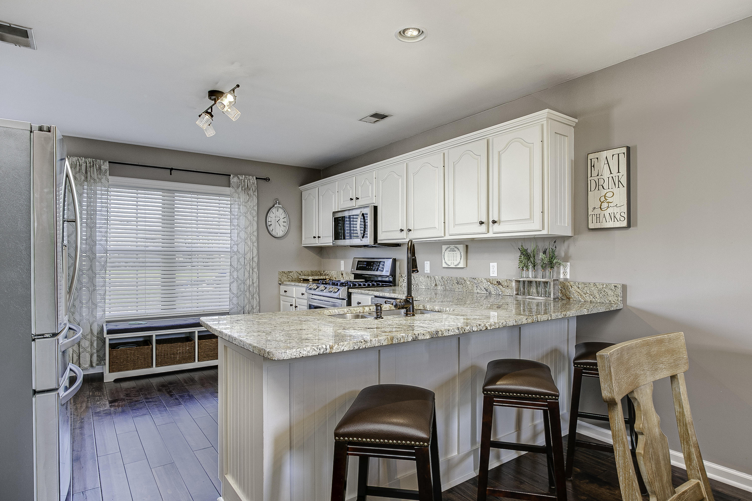 164 East Ravine Road, Unit 164 Kingsport, TN 37660 - Photo 12 of 33 164 E Ravine-11