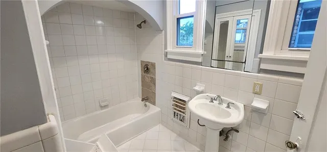 $1,200 | 2027 Stephen Girard Street, New Orleans, LA 70122