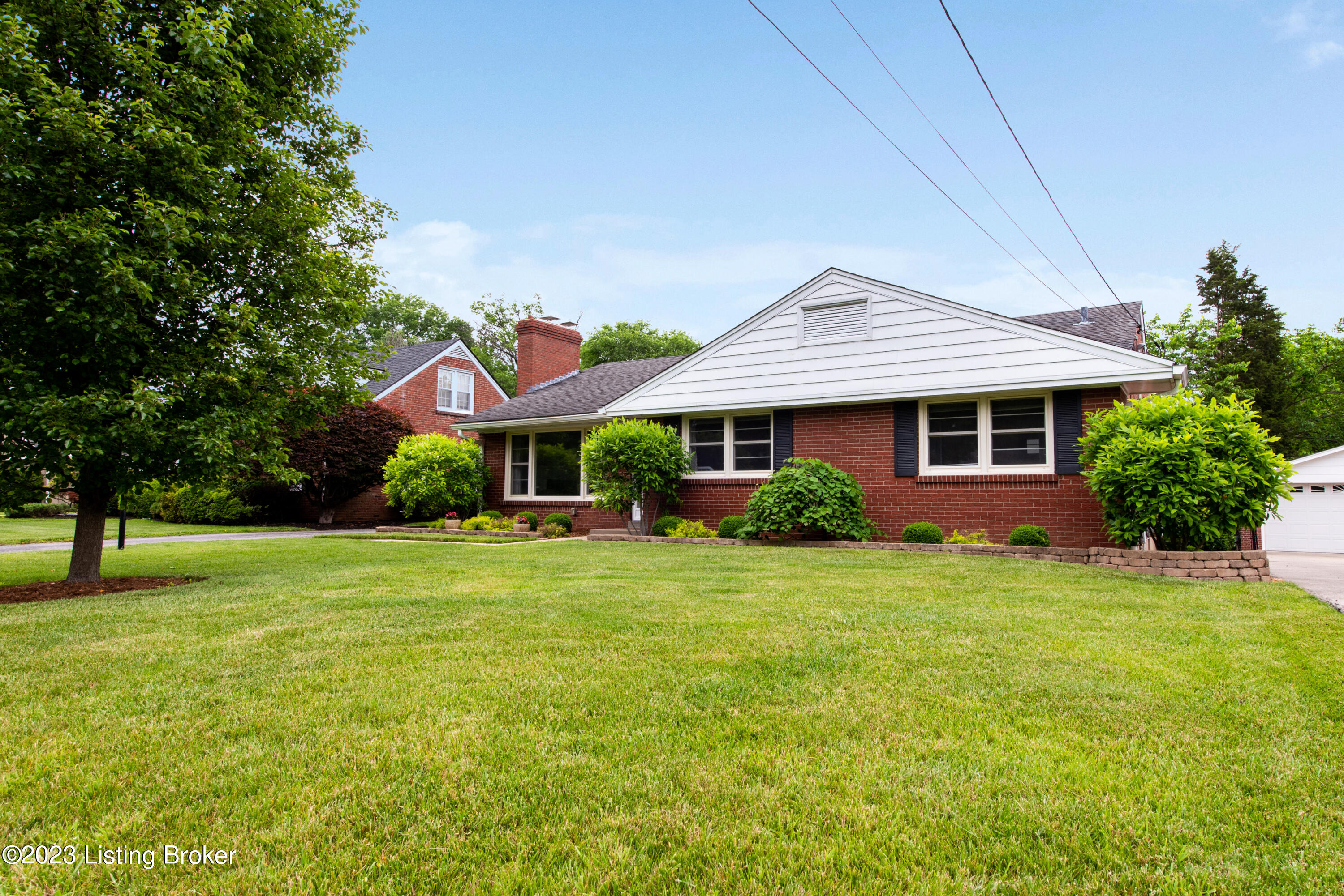 815 Perryman Road Louisville, KY 40207 - Photo 3 of 39 5103