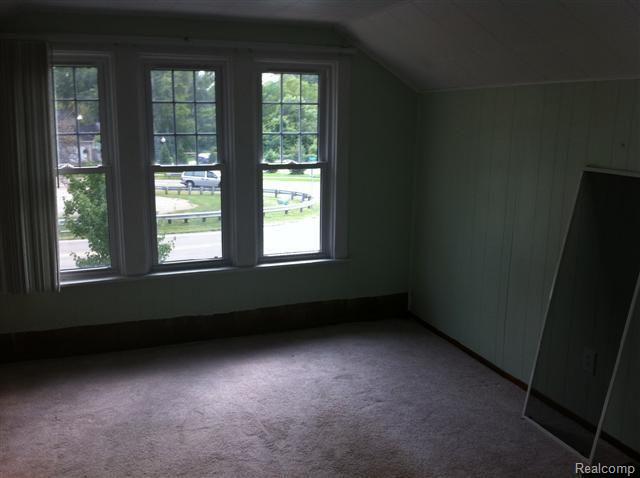 8151 Canal Road Utica, MI 48317 - Photo 3 of 13 09.05.11 039