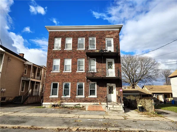$227,500 | 418 Bacon Street, Utica, NY 13501