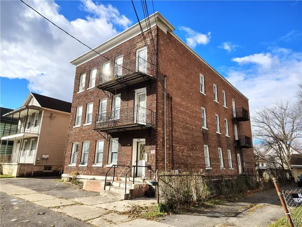 $227,500 | 418 Bacon Street, Utica, NY 13501