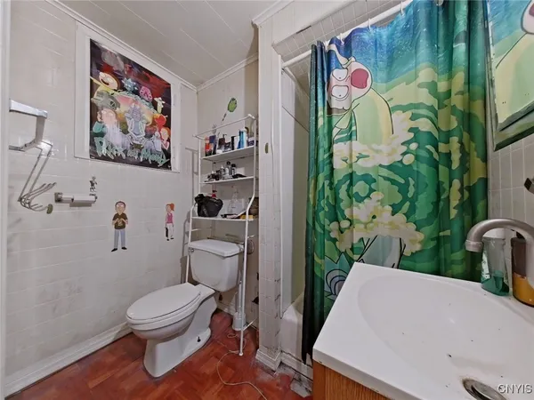 $227,500 | 418 Bacon Street, Utica, NY 13501