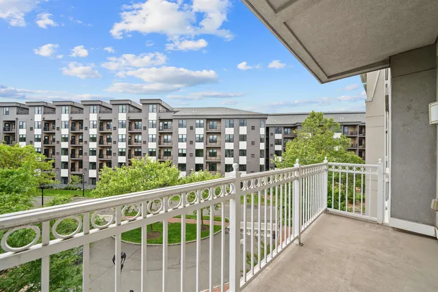 $2,550 | 4 Constellation Place, Unit 308, Jersey City, NJ 07305