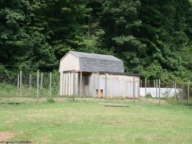 64 Chaz Run Road Wallace, WV 26448 - Photo 3 of 20 Gallery Image 3