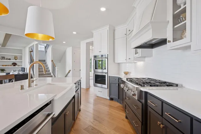 $1,375,000 | 16370 62nd Place North, Maple Grove, MN 55311