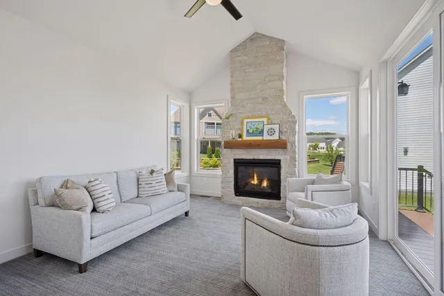 $1,375,000 | 16370 62nd Place North, Maple Grove, MN 55311