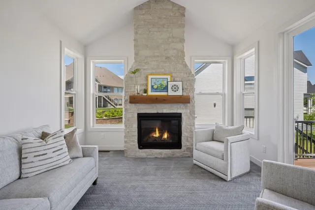 $1,375,000 | 16370 62nd Place North, Maple Grove, MN 55311