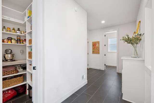 $1,375,000 | 16370 62nd Place North, Maple Grove, MN 55311