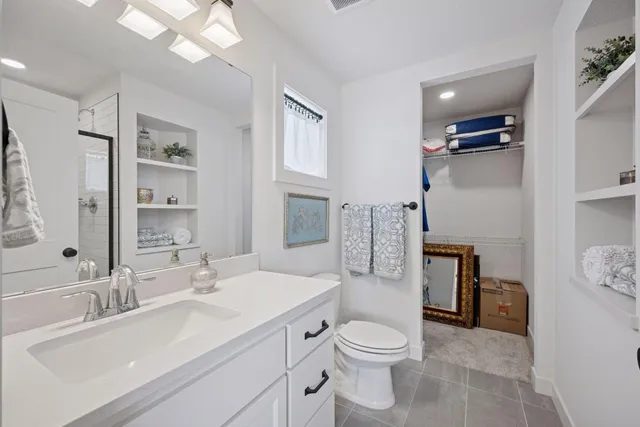 $1,375,000 | 16370 62nd Place North, Maple Grove, MN 55311