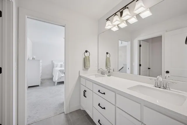 $1,375,000 | 16370 62nd Place North, Maple Grove, MN 55311