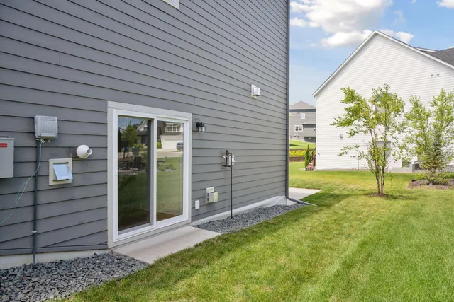 $1,375,000 | 16370 62nd Place North, Maple Grove, MN 55311