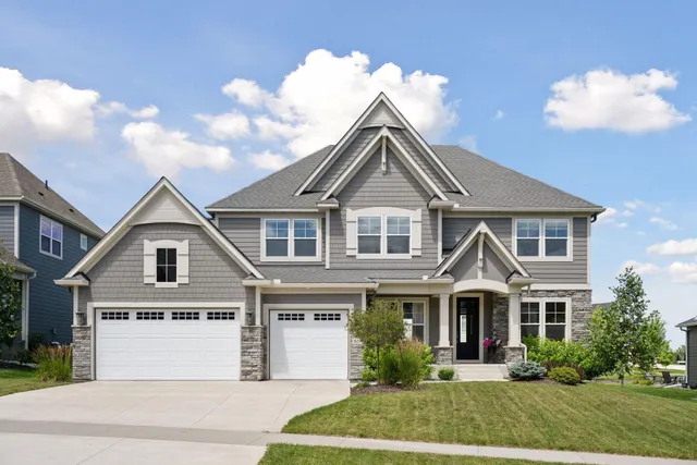 $1,375,000 | 16370 62nd Place North, Maple Grove, MN 55311