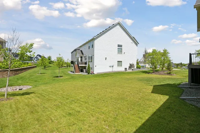 $1,375,000 | 16370 62nd Place North, Maple Grove, MN 55311