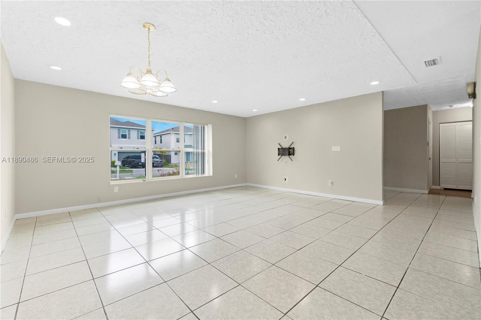 12950 Southwest 267th Street Homestead, FL 33032 - Photo 8 of 28 Gallery Image 8