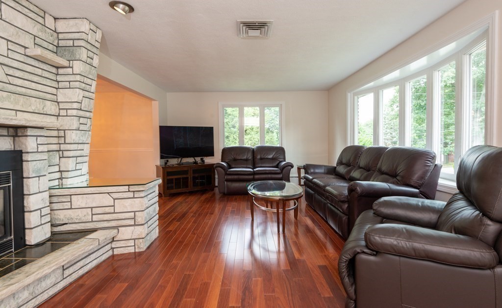 24 Evergreen Road Stoneham, MA 02180 - Photo 11 of 27 Gallery Image 11