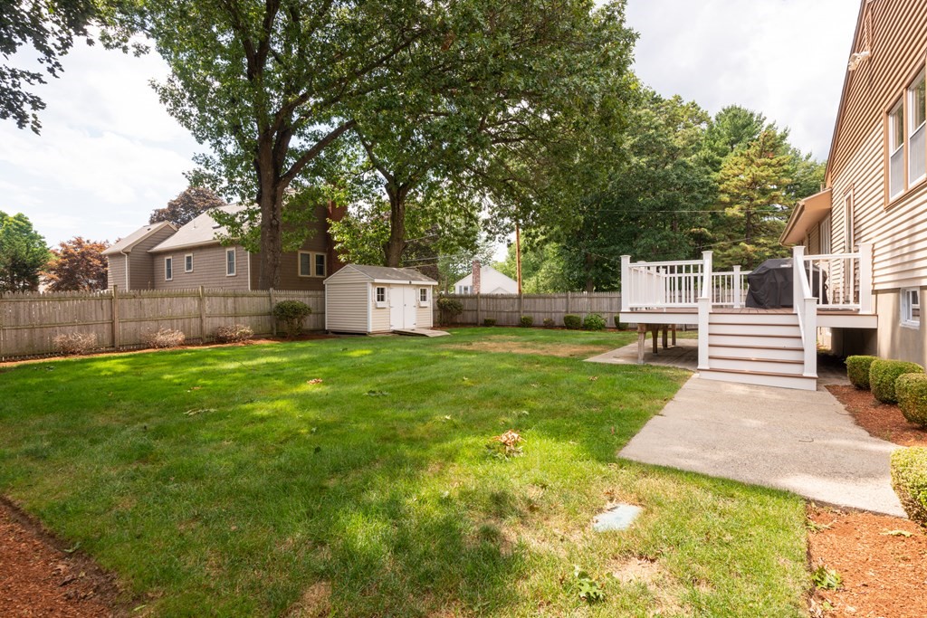 24 Evergreen Road Stoneham, MA 02180 - Photo 4 of 27 Gallery Image 4