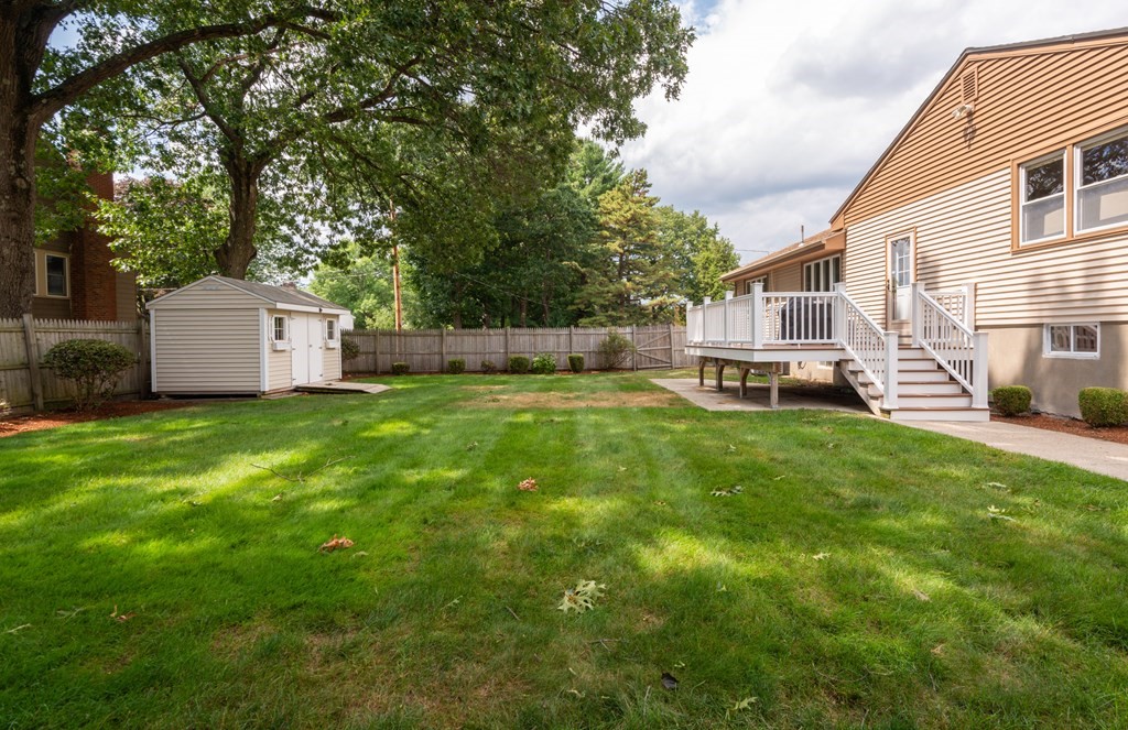 24 Evergreen Road Stoneham, MA 02180 - Photo 5 of 27 Gallery Image 5