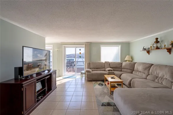 $425,000 | 27602 Golden Point Court, Barnett, MO 65011