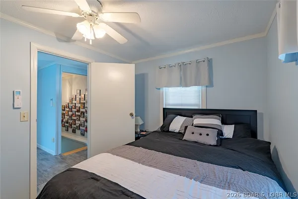 $425,000 | 27602 Golden Point Court, Barnett, MO 65011