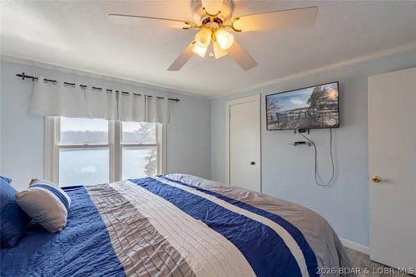 $425,000 | 27602 Golden Point Court, Barnett, MO 65011