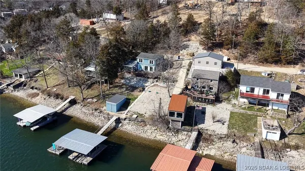 $425,000 | 27602 Golden Point Court, Barnett, MO 65011