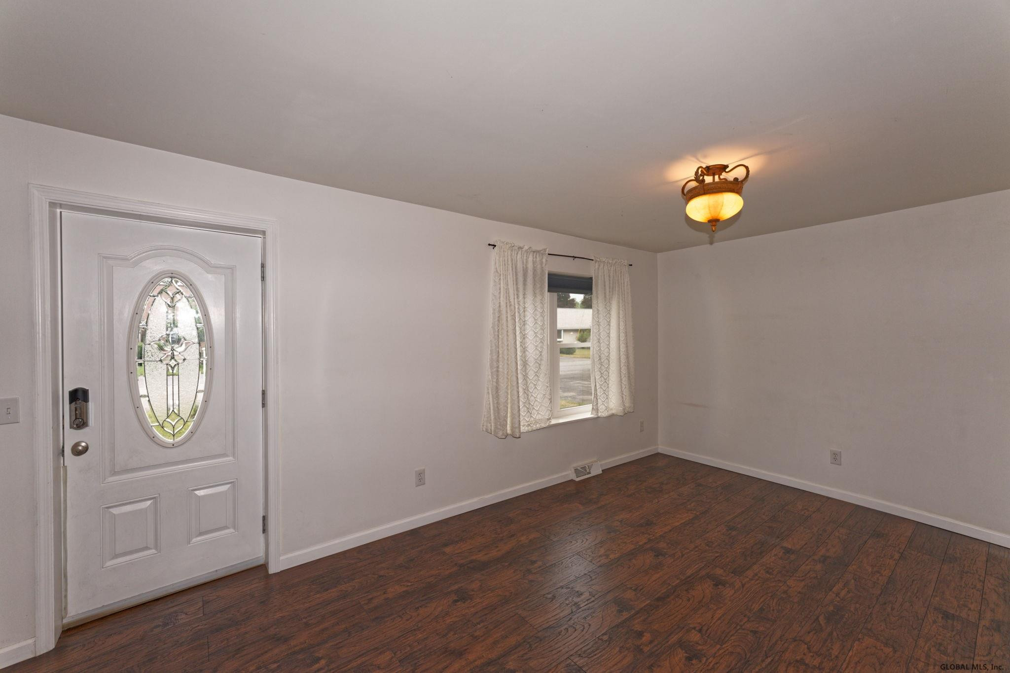1035 Bill Road Rotterdam, NY 12303 - Photo 7 of 38 Photo 7